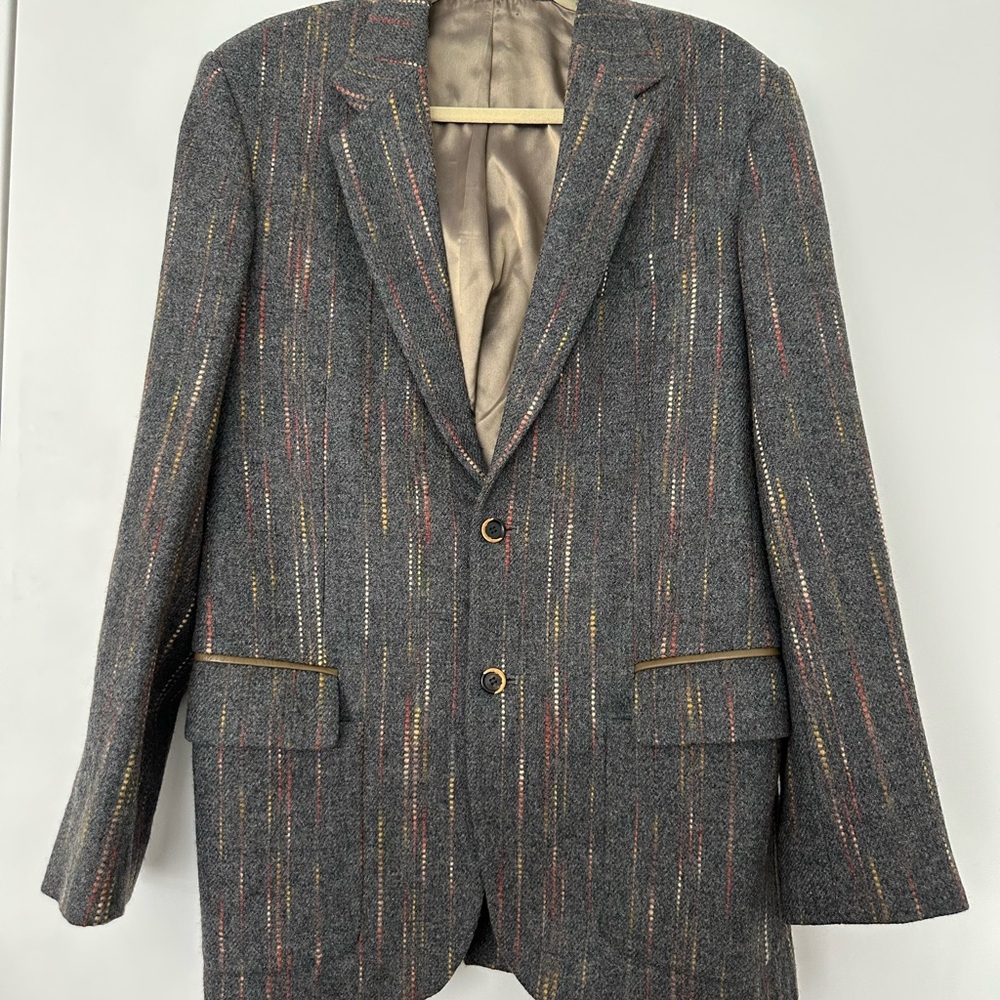 Men's Gray Blazer with Subtle Stripes